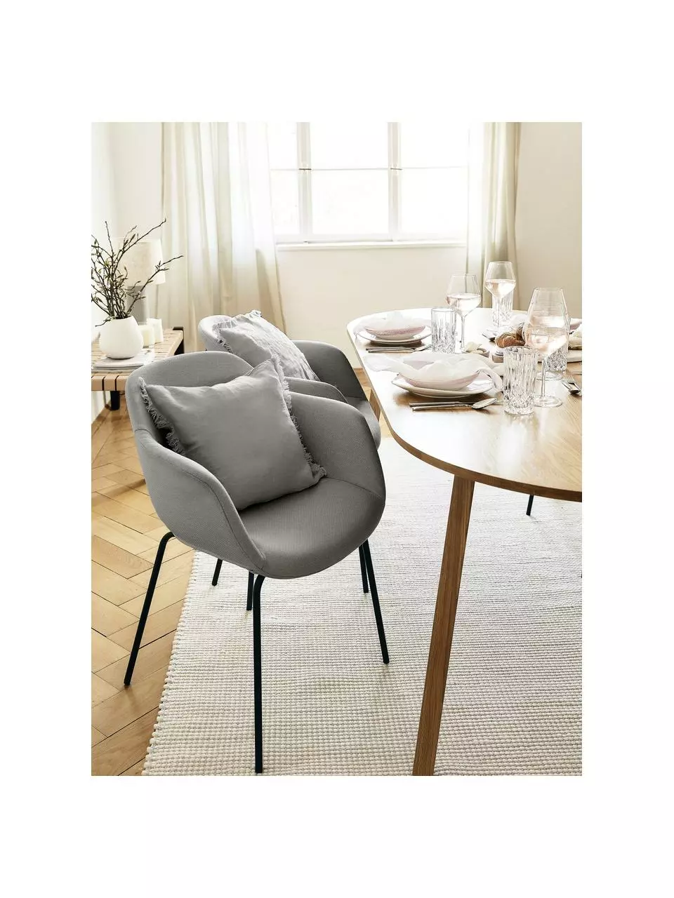 Westwing Collection Armlehnstuhl Fiji mit schmaler Sitzschale, B 58 x T 56 cm 4 Westwing Collection Armlehnstuhl Fiji mit schmaler Sitzschale, B 58 x T 56 cm – Bild 2