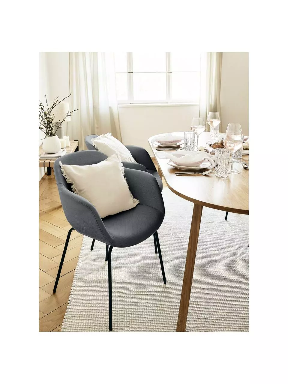 Westwing Collection Armlehnstuhl Fiji mit schmaler Sitzschale, B 58 x T 56 cm 4 Westwing Collection Armlehnstuhl Fiji mit schmaler Sitzschale, B 58 x T 56 cm – Bild 2