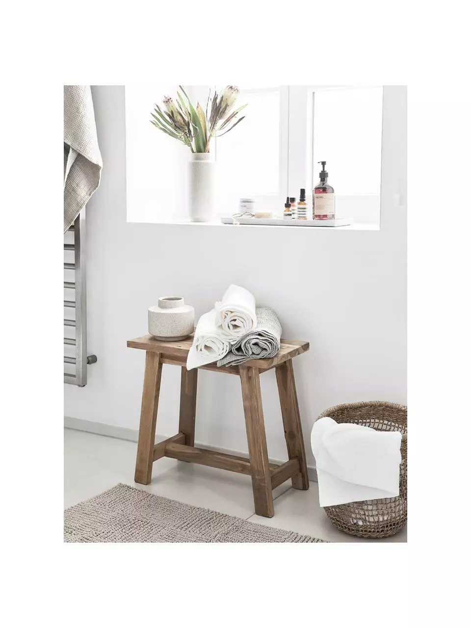 Hocker Lawas aus Teakholz, B 50 x H 46 cm 4 Hocker Lawas aus Teakholz, B 50 x H 46 cm – Bild 2