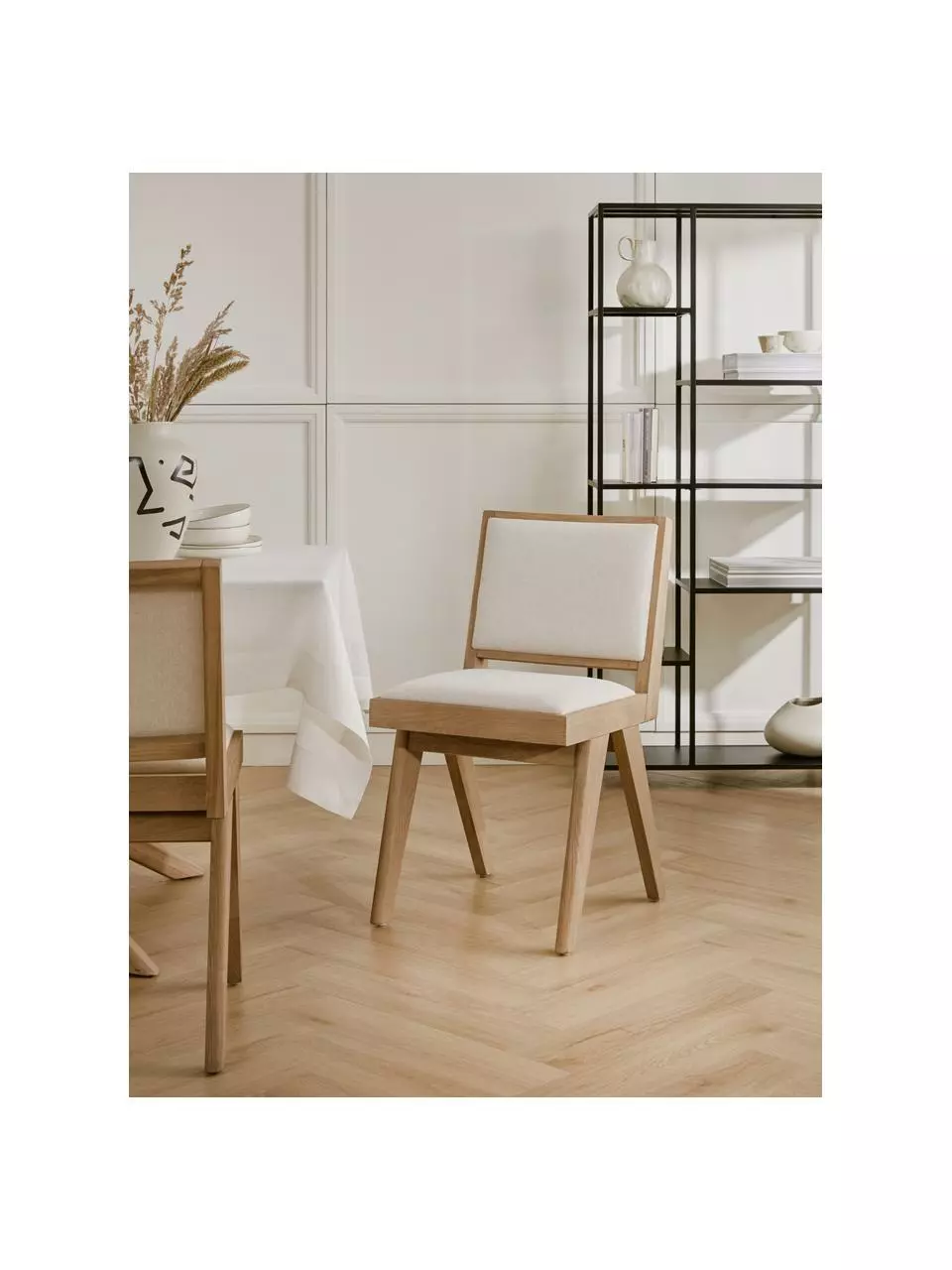 Westwing Collection Holzstuhl Sissi mit Polsterung, B 46 x T 56 cm 4 Westwing Collection Holzstuhl Sissi mit Polsterung, B 46 x T 56 cm – Bild 2