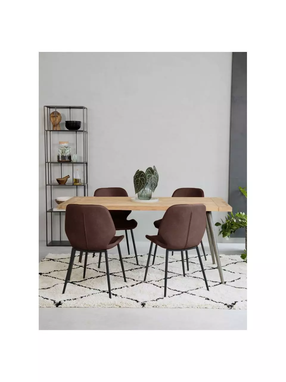 Westwing Collection Kunstleder-Polsterstühle Louis, 2 Stück, B 44 x T 58 cm 4 Westwing Collection Kunstleder-Polsterstühle Louis, 2 Stück, B 44 x T 58 cm – Bild 2