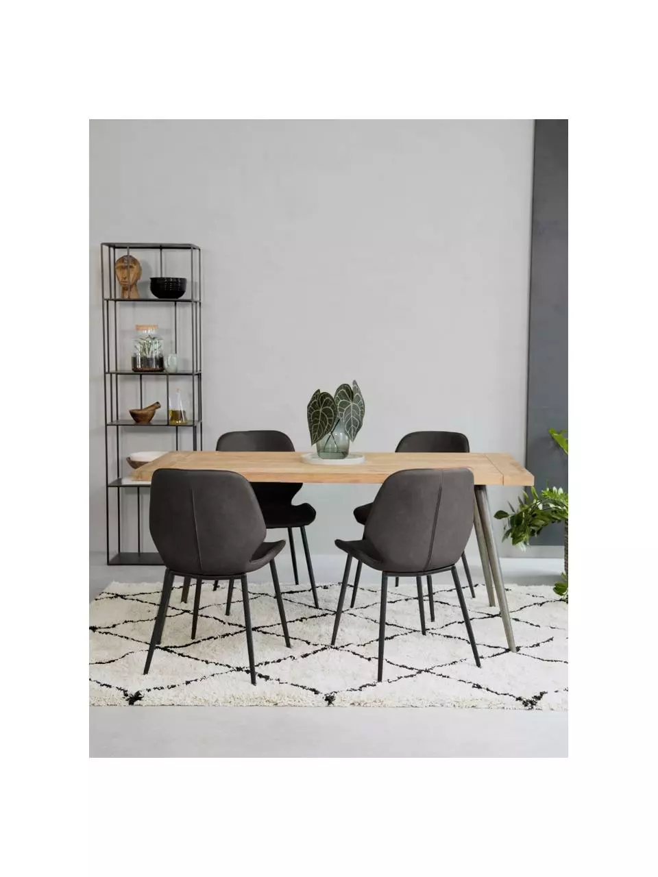 Westwing Collection Kunstleder-Polsterstühle Louis, 2 Stück, B 44 x T 58 cm 4 Westwing Collection Kunstleder-Polsterstühle Louis, 2 Stück, B 44 x T 58 cm – Bild 2