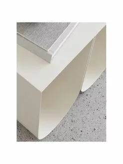 Kristina Dam Metall-Sitzbank Curved in Weiß, B 110 x H 42 cm -Esszimmer Verkäufe Metall Sitzbank Curved in Weiss 2