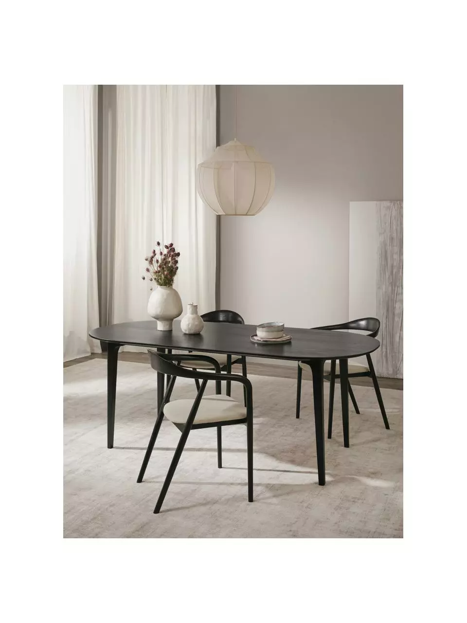 Westwing Collection Ovaler Esstisch Archie aus massivem Mangoholz in Schwarz, 200 x 100 cm, B 200 x T 100 cm 5 Westwing Collection Ovaler Esstisch Archie aus massivem Mangoholz in Schwarz, 200 x 100 cm, B 200 x T 100 cm – Bild 3