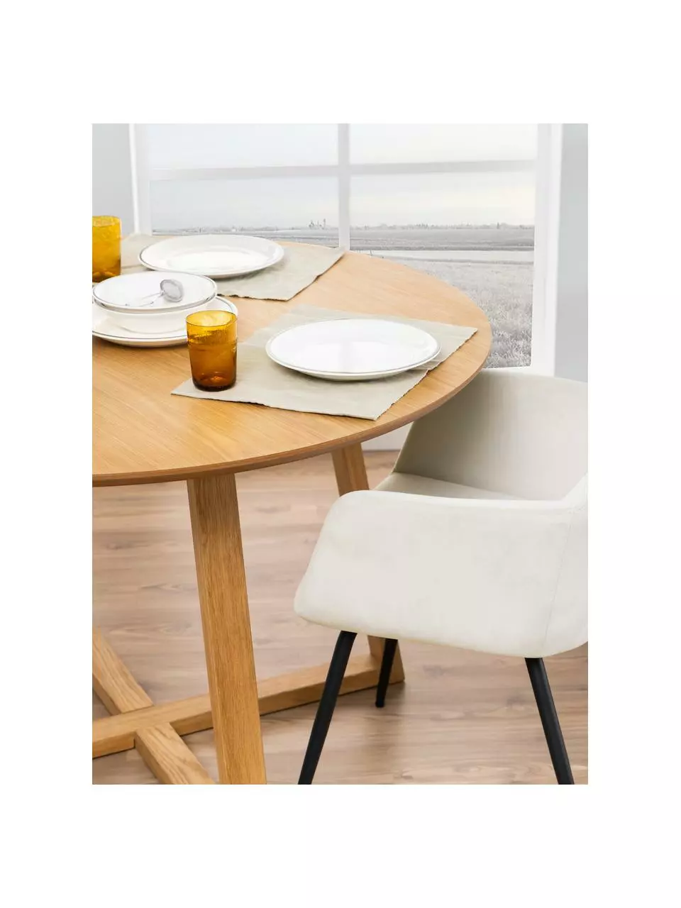 Runder Esstisch Malika aus Birkenholz, Ø 120 cm, Ø 120 x H 75 cm 5 Runder Esstisch Malika aus Birkenholz, Ø 120 cm, Ø 120 x H 75 cm – Bild 3