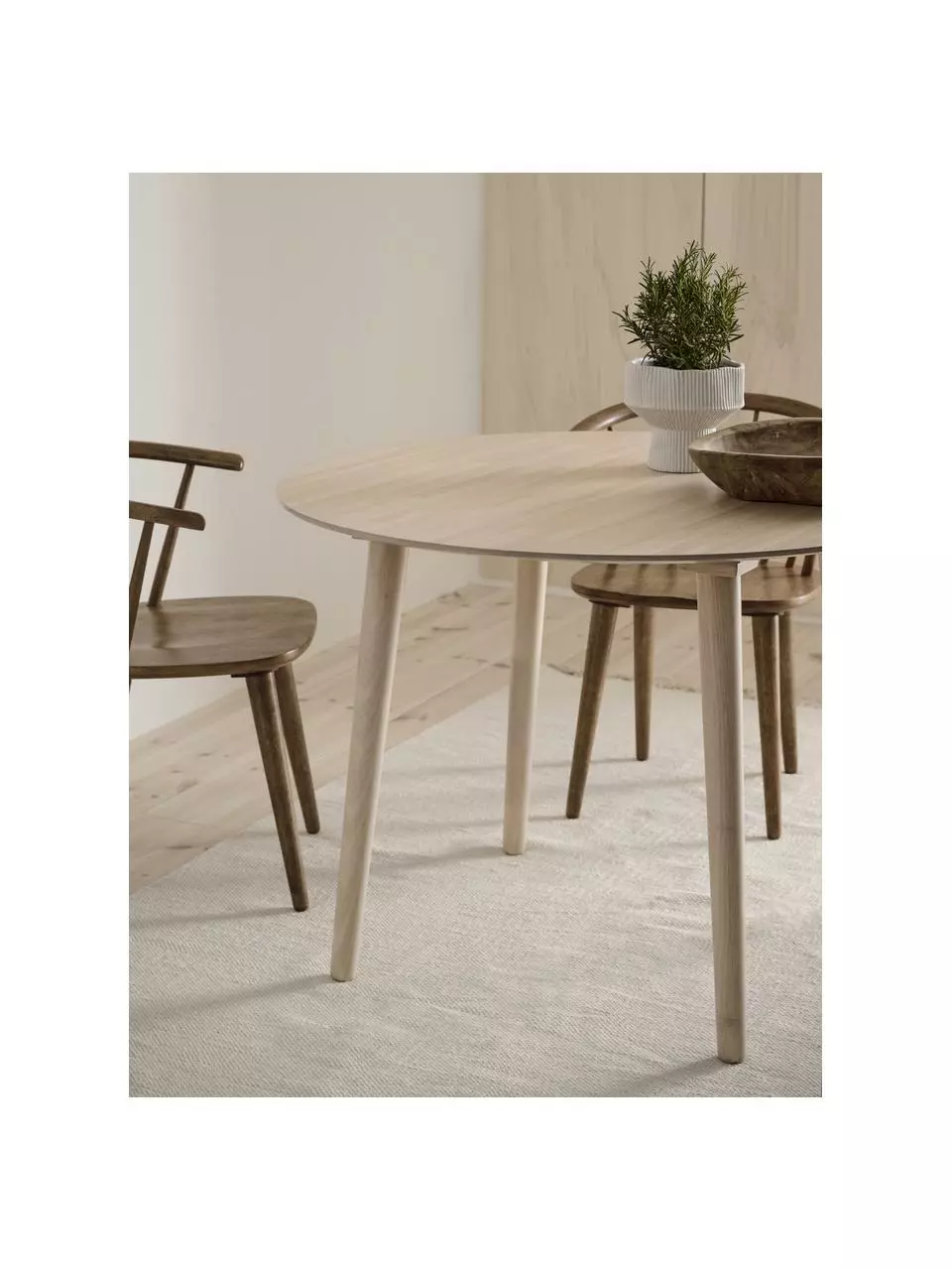 Runder Holz-Esstisch Jolina in Beige, Ø 106 cm, Ø 106 x H 76 cm 4 Runder Holz-Esstisch Jolina in Beige, Ø 106 cm, Ø 106 x H 76 cm – Bild 2