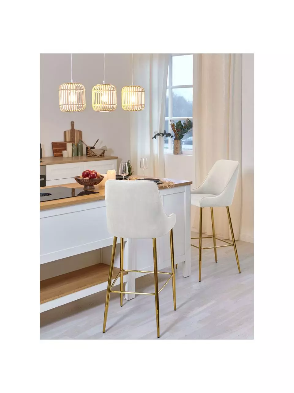 Westwing Collection Samt-Barstuhl Ava in Beige, B 48 x H 107 cm 4 Westwing Collection Samt-Barstuhl Ava in Beige, B 48 x H 107 cm – Bild 2